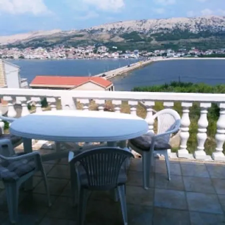 Verica Apartament Pag Town