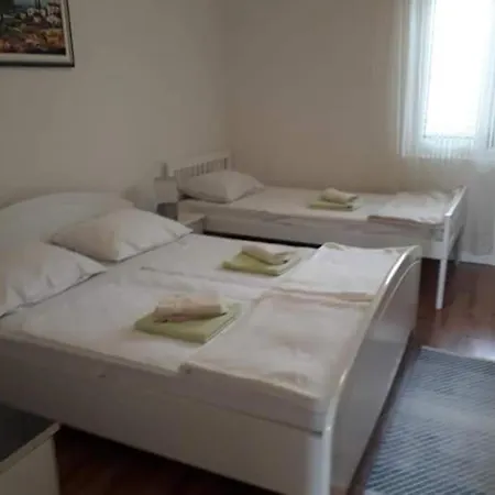 Verica Apartamento Pag Town