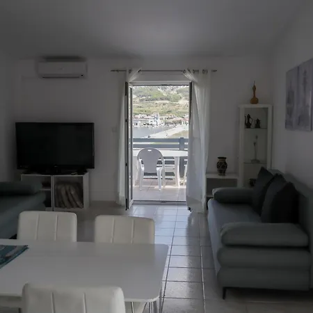 Verica Apartamento Pag Town