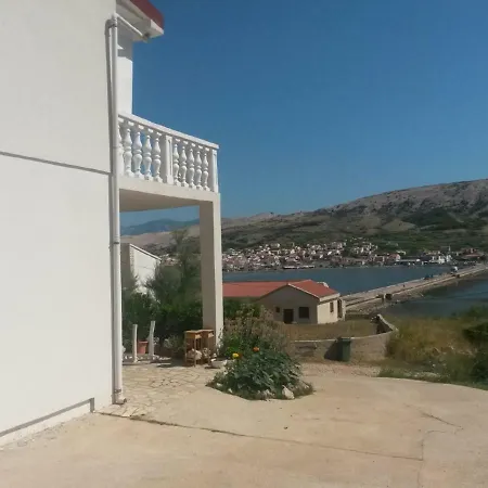 Apartment Verica Pag Town