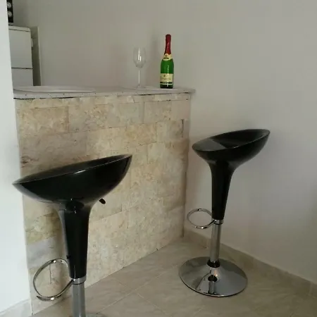 Verica Апартаменты Паг